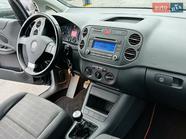 Чорний Фольксваген Golf Plus, об'ємом двигуна 1.6 л та пробігом 245 тис. км за 6200 $, фото 31 на Automoto.ua