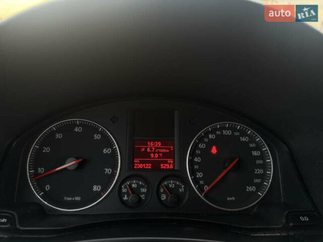 Чорний Фольксваген Golf Plus, об'ємом двигуна 1.6 л та пробігом 230 тис. км за 6200 $, фото 15 на Automoto.ua