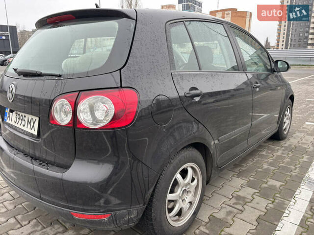 Черный Фольксваген Гольф Плюс, объемом двигателя 1.6 л и пробегом 256 тыс. км за 5300 $, фото 8 на Automoto.ua