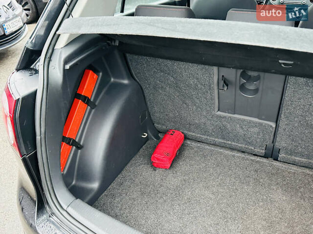 Чорний Фольксваген Golf Plus, об'ємом двигуна 1.6 л та пробігом 245 тис. км за 6200 $, фото 35 на Automoto.ua