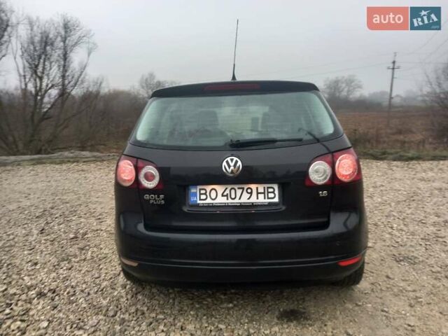 Черный Фольксваген Гольф Плюс, объемом двигателя 1.6 л и пробегом 218 тыс. км за 5250 $, фото 16 на Automoto.ua