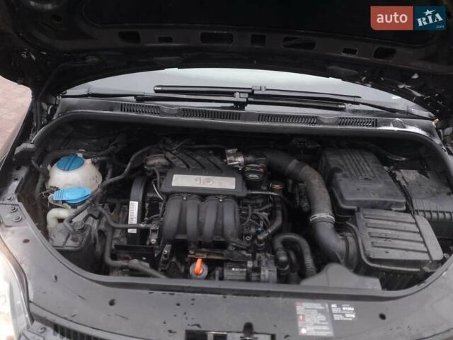 Черный Фольксваген Гольф Плюс, объемом двигателя 1.6 л и пробегом 196 тыс. км за 5650 $, фото 10 на Automoto.ua