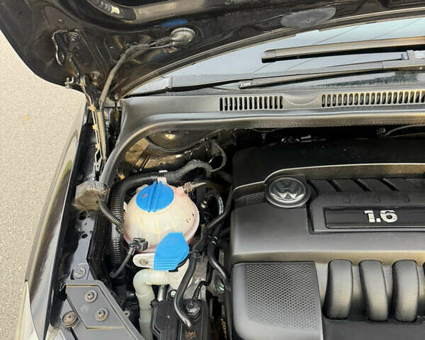 Чорний Фольксваген Golf Plus, об'ємом двигуна 1.6 л та пробігом 230 тис. км за 6200 $, фото 23 на Automoto.ua