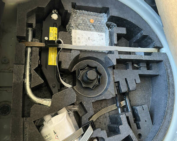 Черный Фольксваген Гольф Плюс, объемом двигателя 1.4 л и пробегом 218 тыс. км за 5650 $, фото 19 на Automoto.ua