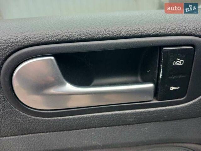 Черный Фольксваген Гольф Плюс, объемом двигателя 1.6 л и пробегом 218 тыс. км за 5250 $, фото 43 на Automoto.ua