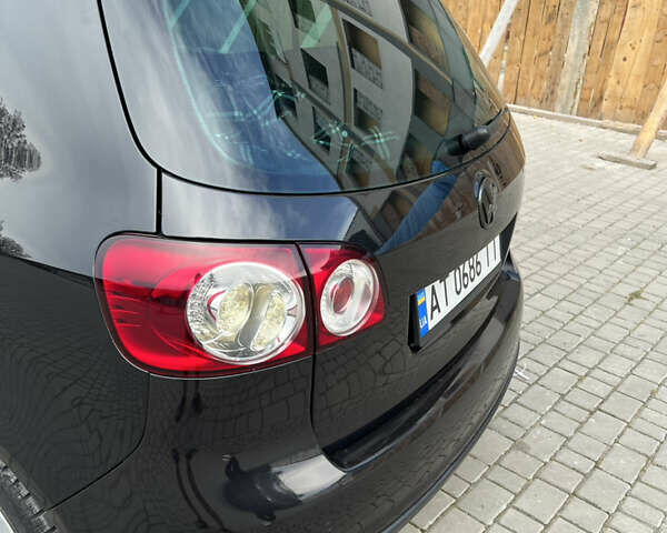 Черный Фольксваген Гольф Плюс, объемом двигателя 1.6 л и пробегом 240 тыс. км за 6800 $, фото 7 на Automoto.ua