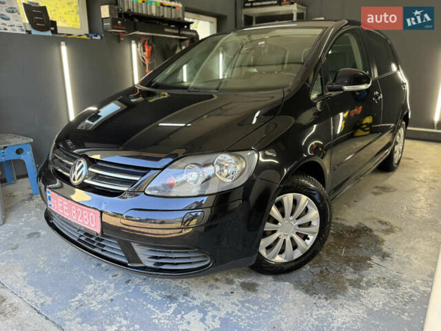 Черный Фольксваген Гольф Плюс, объемом двигателя 1.6 л и пробегом 207 тыс. км за 5299 $, фото 6 на Automoto.ua