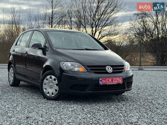 Чорний Фольксваген Golf Plus, об'ємом двигуна 1.6 л та пробігом 204 тис. км за 4850 $, фото 16 на Automoto.ua