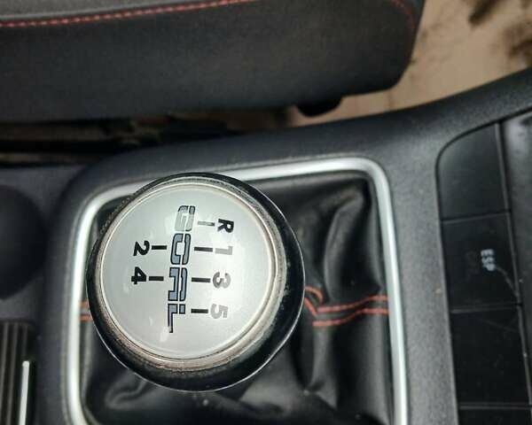 Черный Фольксваген Гольф Плюс, объемом двигателя 1.6 л и пробегом 218 тыс. км за 5250 $, фото 21 на Automoto.ua