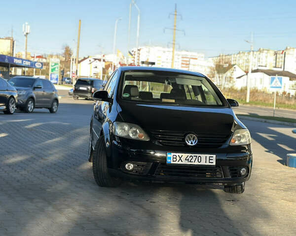 Черный Фольксваген Гольф Плюс, объемом двигателя 1.4 л и пробегом 218 тыс. км за 5650 $, фото 1 на Automoto.ua