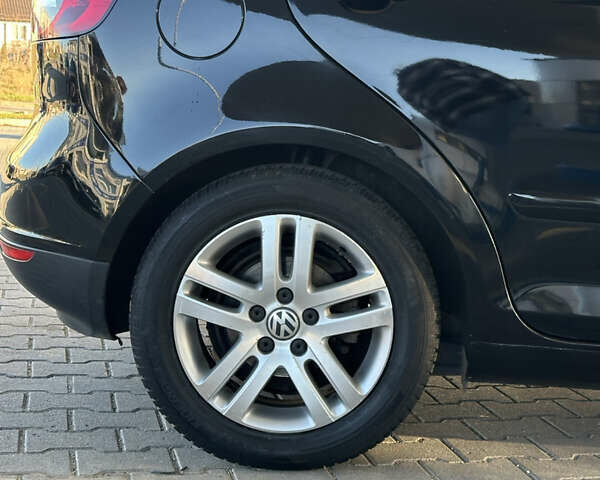 Черный Фольксваген Гольф Плюс, объемом двигателя 1.4 л и пробегом 218 тыс. км за 5650 $, фото 14 на Automoto.ua