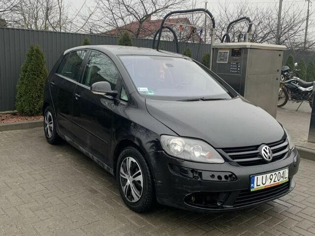 Чорний Фольксваген Golf Plus, об'ємом двигуна 2 л та пробігом 3 тис. км за 1950 $, фото 2 на Automoto.ua