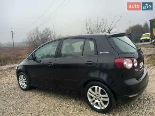 Черный Фольксваген Гольф Плюс, объемом двигателя 1.6 л и пробегом 218 тыс. км за 5250 $, фото 7 на Automoto.ua