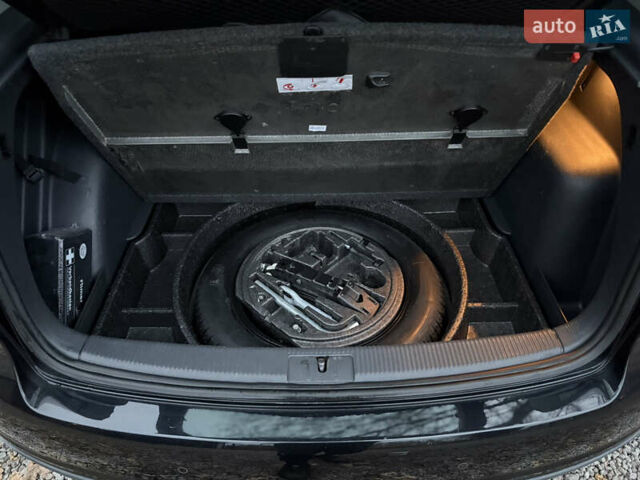 Черный Фольксваген Гольф Плюс, объемом двигателя 1.4 л и пробегом 190 тыс. км за 6200 $, фото 41 на Automoto.ua