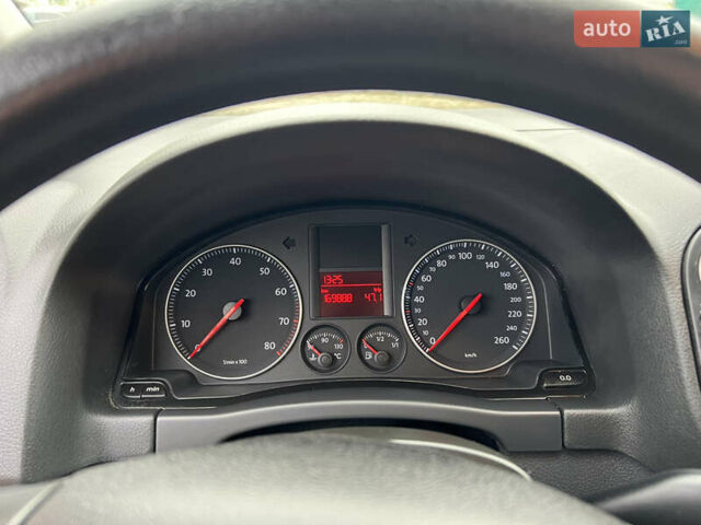 Черный Фольксваген Гольф Плюс, объемом двигателя 1.6 л и пробегом 169 тыс. км за 6999 $, фото 22 на Automoto.ua