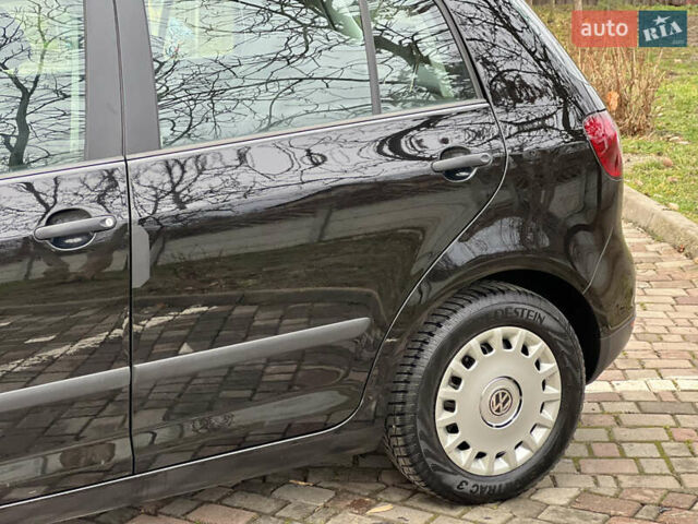 Черный Фольксваген Гольф Плюс, объемом двигателя 1.6 л и пробегом 169 тыс. км за 6999 $, фото 17 на Automoto.ua