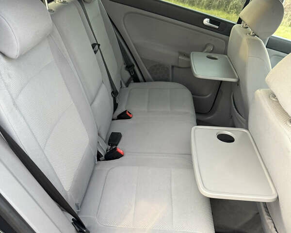 Чорний Фольксваген Golf Plus, об'ємом двигуна 1.6 л та пробігом 230 тис. км за 6200 $, фото 17 на Automoto.ua