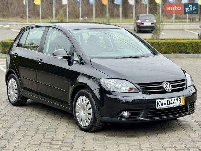 Черный Фольксваген Гольф Плюс, объемом двигателя 1.6 л и пробегом 130 тыс. км за 6200 $, фото 15 на Automoto.ua