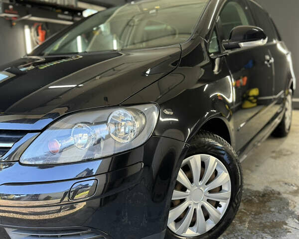 Черный Фольксваген Гольф Плюс, объемом двигателя 1.6 л и пробегом 207 тыс. км за 5299 $, фото 8 на Automoto.ua