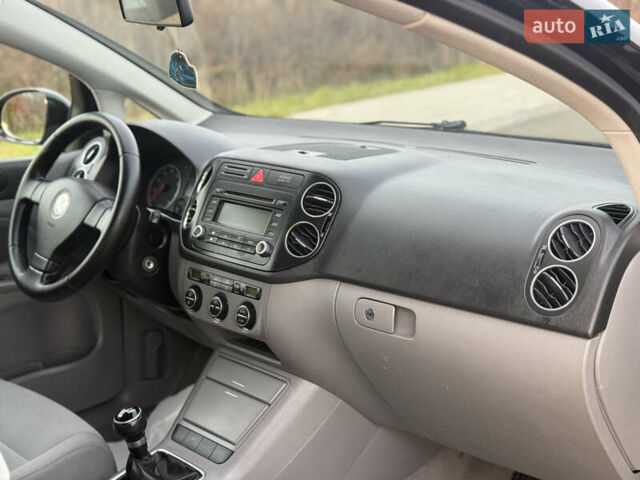 Чорний Фольксваген Golf Plus, об'ємом двигуна 1.6 л та пробігом 230 тис. км за 6200 $, фото 14 на Automoto.ua
