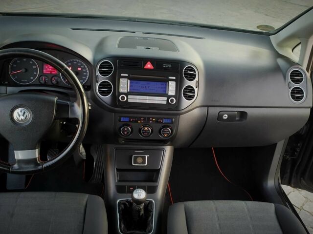Чорний Фольксваген Golf Plus, об'ємом двигуна 1.4 л та пробігом 200 тис. км за 6800 $, фото 15 на Automoto.ua