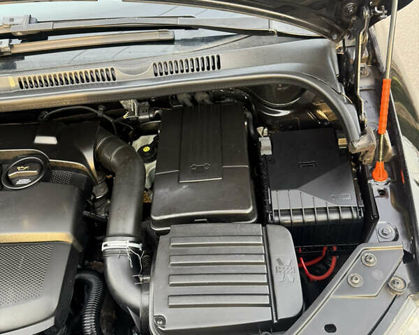 Чорний Фольксваген Golf Plus, об'ємом двигуна 1.6 л та пробігом 230 тис. км за 6200 $, фото 24 на Automoto.ua