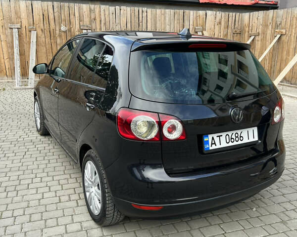 Черный Фольксваген Гольф Плюс, объемом двигателя 1.6 л и пробегом 240 тыс. км за 6800 $, фото 6 на Automoto.ua