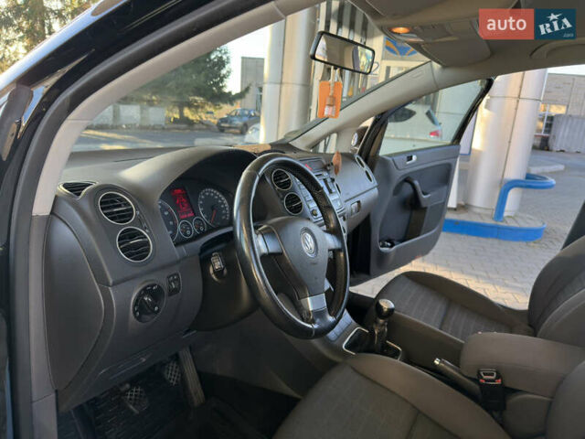 Черный Фольксваген Гольф Плюс, объемом двигателя 1.4 л и пробегом 218 тыс. км за 5650 $, фото 15 на Automoto.ua