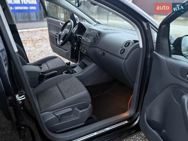 Черный Фольксваген Гольф Плюс, объемом двигателя 1.4 л и пробегом 190 тыс. км за 6200 $, фото 37 на Automoto.ua