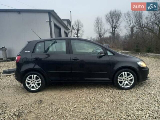 Черный Фольксваген Гольф Плюс, объемом двигателя 1.6 л и пробегом 218 тыс. км за 5250 $, фото 5 на Automoto.ua