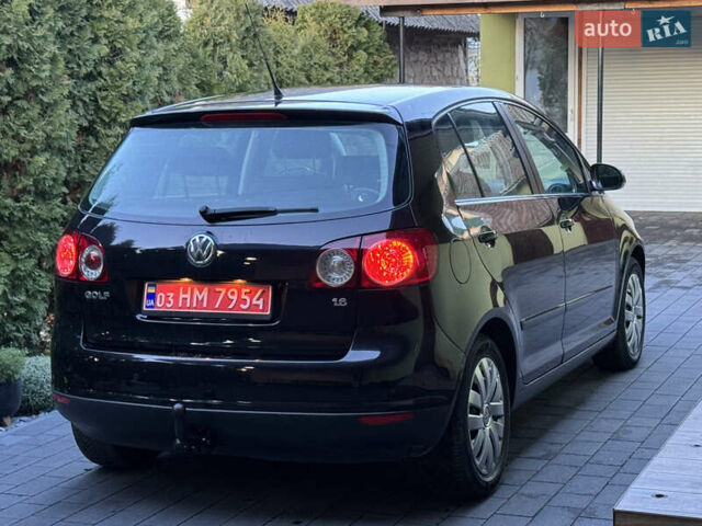 Черный Фольксваген Гольф Плюс, объемом двигателя 1.6 л и пробегом 203 тыс. км за 6300 $, фото 8 на Automoto.ua
