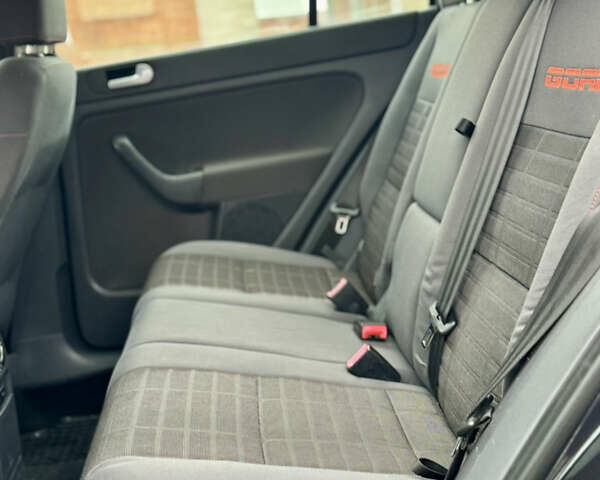 Черный Фольксваген Гольф Плюс, объемом двигателя 1.6 л и пробегом 187 тыс. км за 6150 $, фото 15 на Automoto.ua