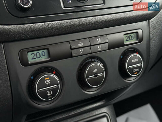 Черный Фольксваген Гольф Плюс, объемом двигателя 1.6 л и пробегом 209 тыс. км за 5650 $, фото 70 на Automoto.ua