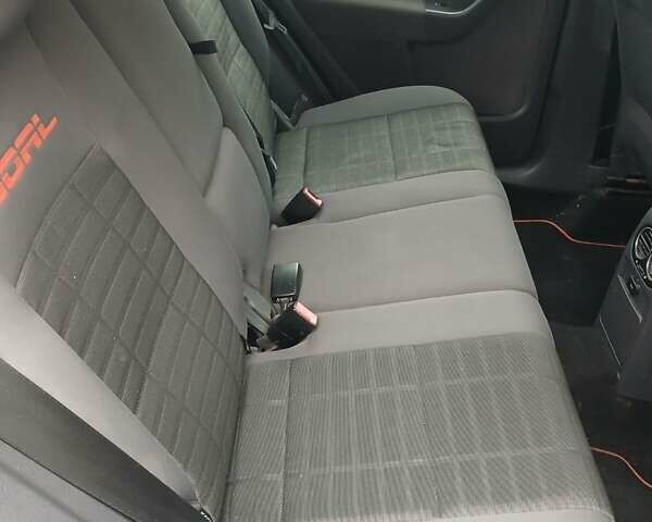 Черный Фольксваген Гольф Плюс, объемом двигателя 1.6 л и пробегом 218 тыс. км за 5250 $, фото 20 на Automoto.ua