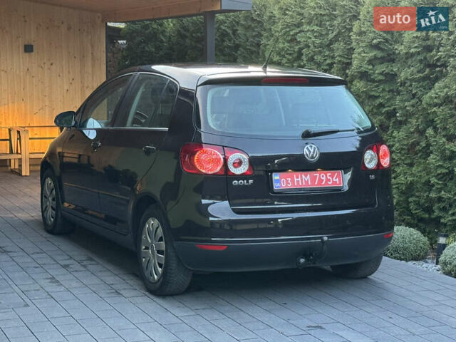 Черный Фольксваген Гольф Плюс, объемом двигателя 1.6 л и пробегом 203 тыс. км за 6300 $, фото 5 на Automoto.ua