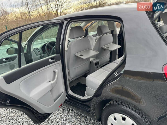 Чорний Фольксваген Golf Plus, об'ємом двигуна 1.6 л та пробігом 204 тис. км за 4850 $, фото 77 на Automoto.ua