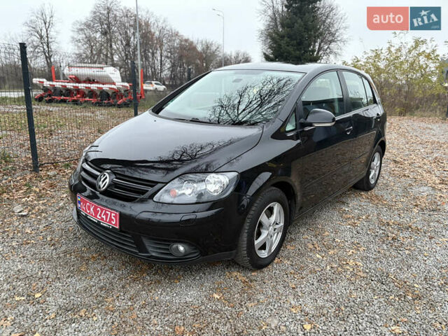 Черный Фольксваген Гольф Плюс, объемом двигателя 1.4 л и пробегом 190 тыс. км за 6200 $, фото 3 на Automoto.ua