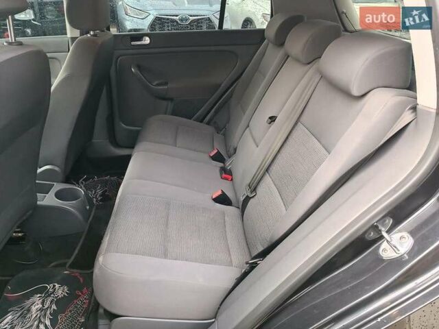 Черный Фольксваген Гольф Плюс, объемом двигателя 1.4 л и пробегом 298 тыс. км за 5780 $, фото 12 на Automoto.ua