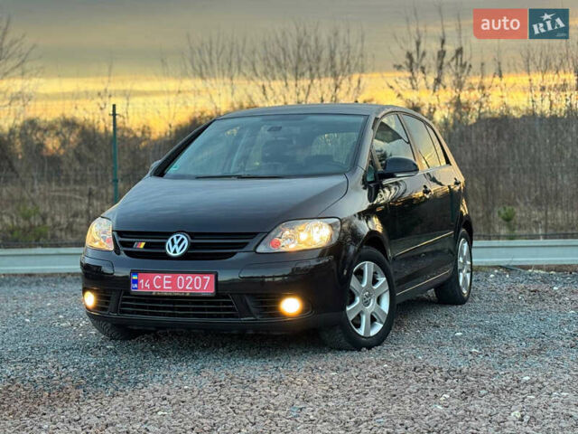 Черный Фольксваген Гольф Плюс, объемом двигателя 1.6 л и пробегом 160 тыс. км за 5999 $, фото 6 на Automoto.ua