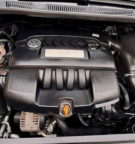 Черный Фольксваген Гольф Плюс, объемом двигателя 1.6 л и пробегом 193 тыс. км за 6650 $, фото 5 на Automoto.ua