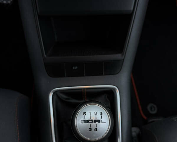 Черный Фольксваген Гольф Плюс, объемом двигателя 1.6 л и пробегом 250 тыс. км за 6350 $, фото 34 на Automoto.ua