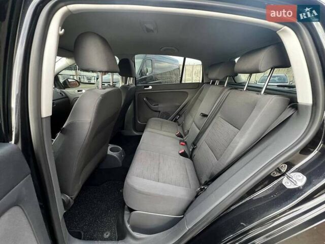 Черный Фольксваген Гольф Плюс, объемом двигателя 1.6 л и пробегом 269 тыс. км за 5950 $, фото 15 на Automoto.ua