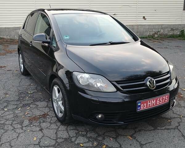 Черный Фольксваген Гольф Плюс, объемом двигателя 1.6 л и пробегом 174 тыс. км за 6399 $, фото 6 на Automoto.ua