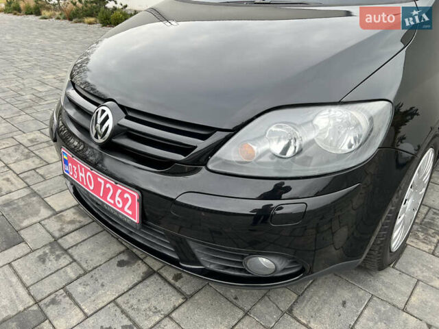 Черный Фольксваген Гольф Плюс, объемом двигателя 1.6 л и пробегом 249 тыс. км за 5850 $, фото 29 на Automoto.ua