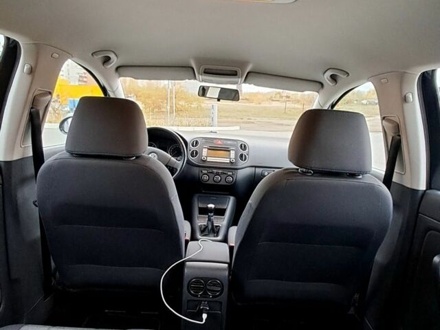 Черный Фольксваген Гольф Плюс, объемом двигателя 1.6 л и пробегом 192 тыс. км за 6850 $, фото 20 на Automoto.ua