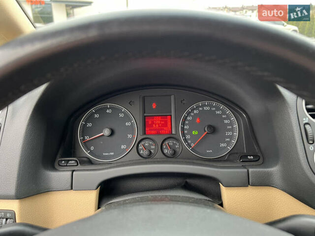 Чорний Фольксваген Golf Plus, об'ємом двигуна 1.6 л та пробігом 225 тис. км за 7799 $, фото 35 на Automoto.ua