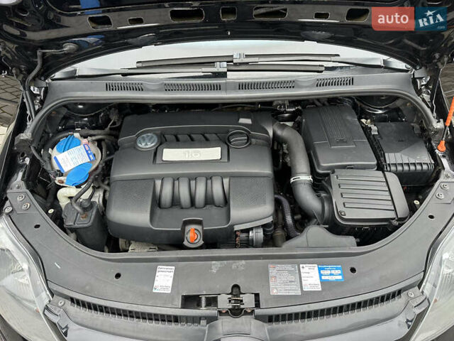 Черный Фольксваген Гольф Плюс, объемом двигателя 1.6 л и пробегом 165 тыс. км за 7350 $, фото 37 на Automoto.ua