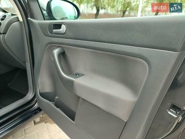 Черный Фольксваген Гольф Плюс, объемом двигателя 1.4 л и пробегом 129 тыс. км за 6499 $, фото 60 на Automoto.ua