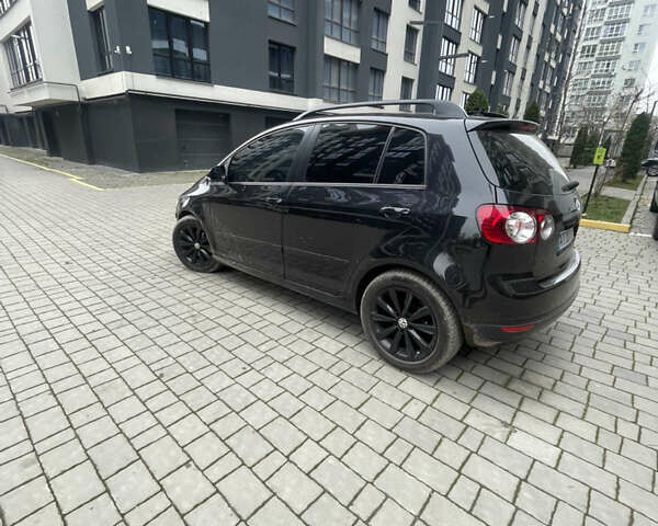 Черный Фольксваген Гольф Плюс, объемом двигателя 2 л и пробегом 267 тыс. км за 7800 $, фото 1 на Automoto.ua