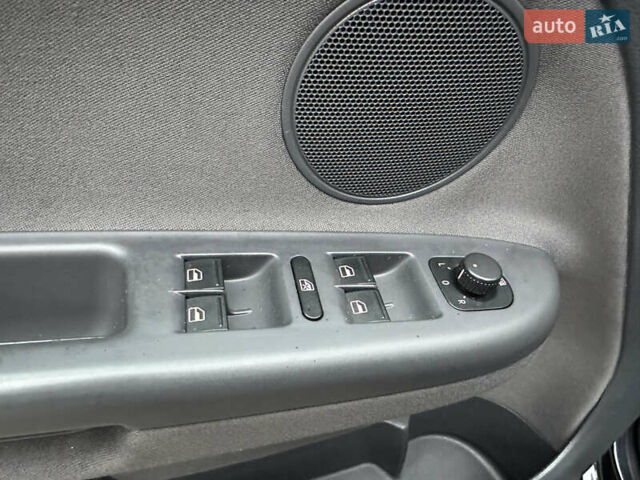 Черный Фольксваген Гольф Плюс, объемом двигателя 1.6 л и пробегом 165 тыс. км за 7350 $, фото 40 на Automoto.ua